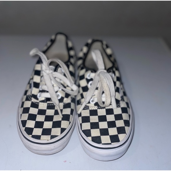 Vans Shoes - Checkered women’s vans GUC